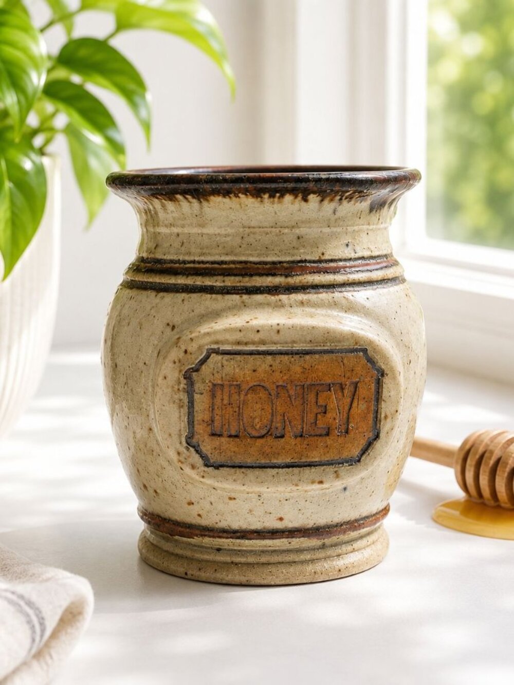Vintage Ceramic Farmhouse Decor Honey Pot With Rustic Glaze Handcrafted 1979 5"